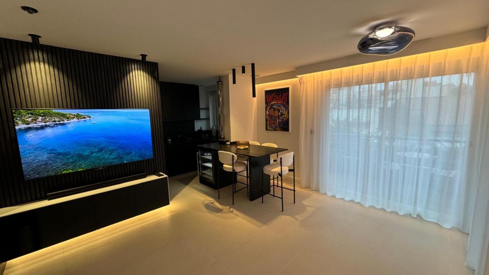 Appartement Luxueux Plein Centre De Cavalaire A 2Mn De La Plage מראה חיצוני תמונה