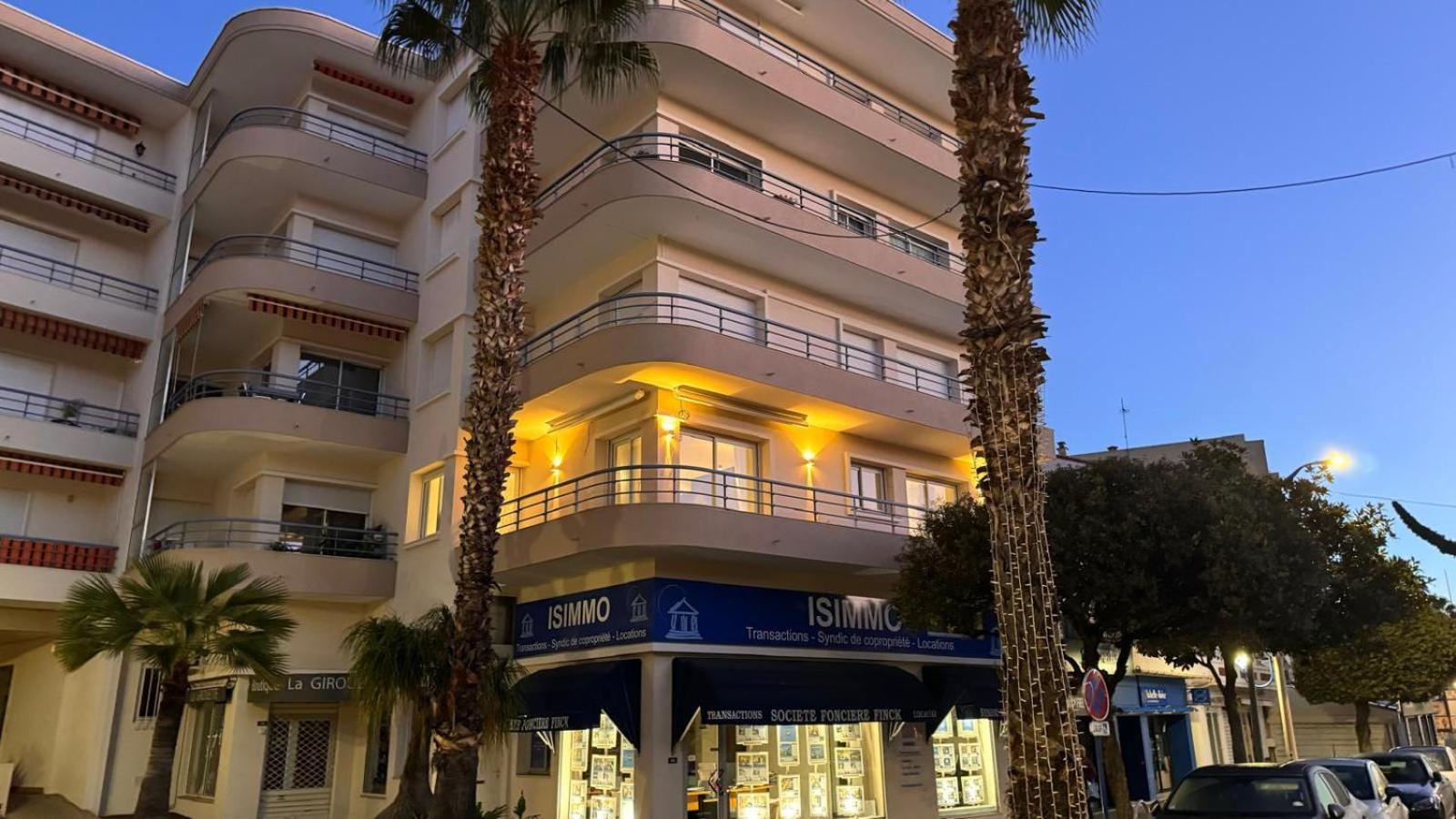 Appartement Luxueux Plein Centre De Cavalaire A 2Mn De La Plage מראה חיצוני תמונה